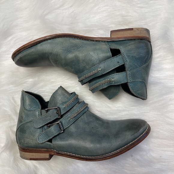 ✨FREE PEOPLE - buckle booties - size 36✨ - Picture 2 of 4
